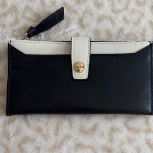 Lodi’s Black and White Leather Wallet